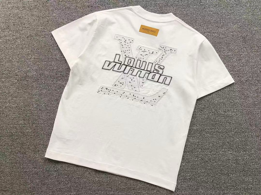 Louis Vuitton 108 L⭐ T-SHIRT 525221381 (Im 170Cm 60Kg I Wear Size S In The Phot) - Image 8
