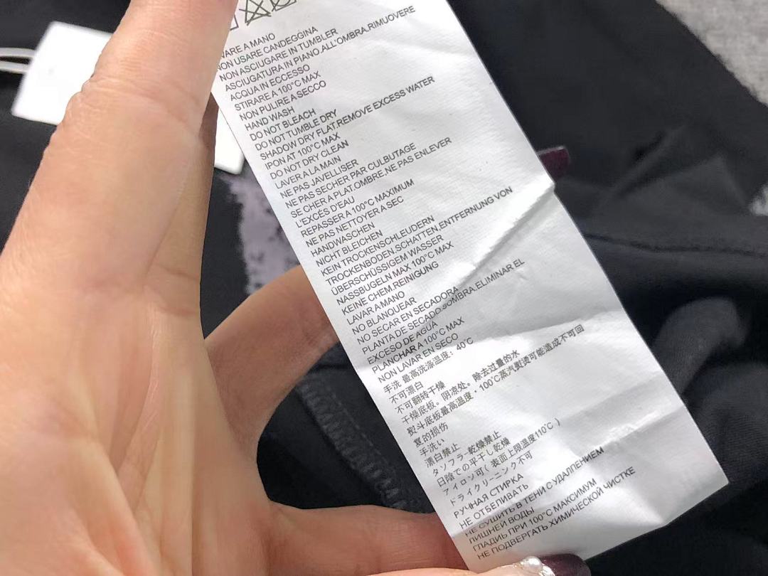 On Running 88 MAISON MARGIELA T-SHIRT 5212432162 (Im 170Cm 60Kg I Wear Size 44 In The Phot) - Image 18