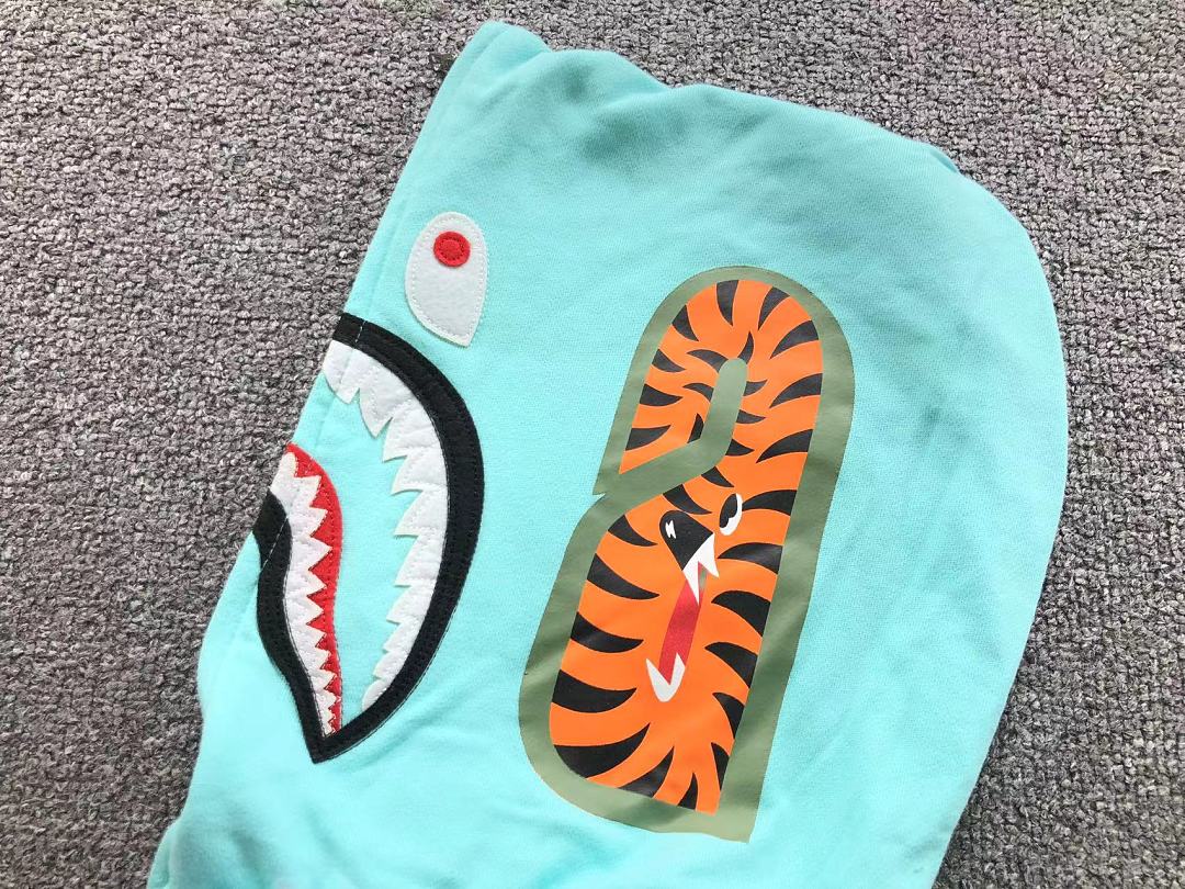 Bape 175 BAPE HOODIE 52070715158 (Im 170Cm 60Kg I Wear Size M In The Phot) - Image 26