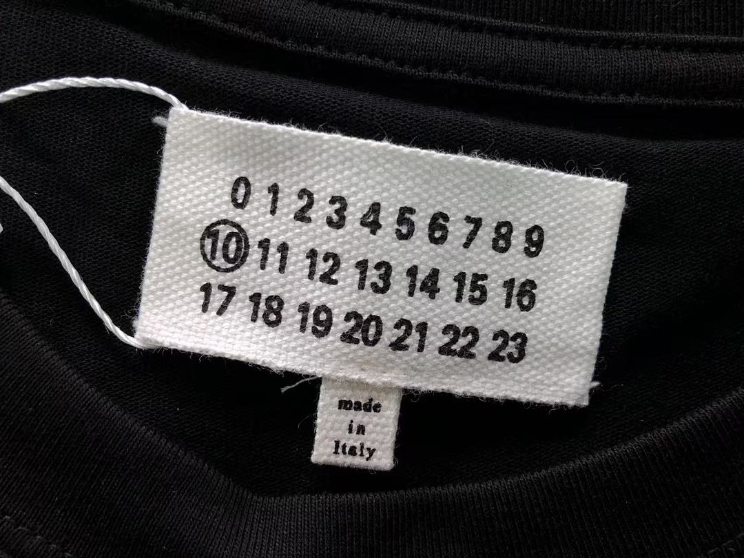 On Running 78 MAISON MARGIELA T-SHIRT 4107052686 (Im 170Cm 60Kg I Wear Size 46 In The Phot) - Image 19