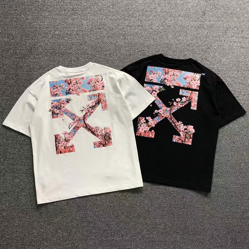 Off-White 139 OFF-WHITE T-SHIRT 5207041019 (Im 170Cm 60Kg I Wear Size M In The Phot)