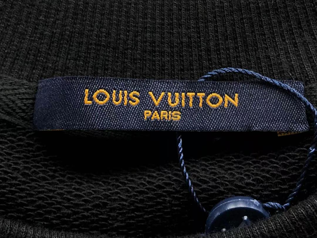 Louis Vuitton 175 L⭐ HOODIE 5110807147 (Im 170Cm 55Kg I Wear Size M In The Phot) - Image 23