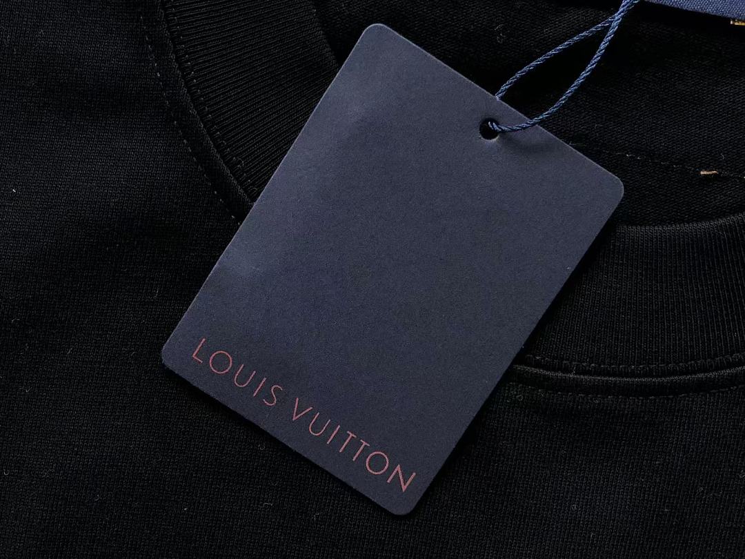 Louis Vuitton 98 L⭐ T-SHIRT 524290219 (Im 170Cm 60Kg I Wear Size M In The Phot) - Image 20