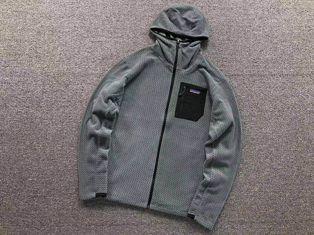 On Running 175 PATAGONIA HOODIE 592006108 (Im 170Cm 60Kg I Wear Size S In The Phot) - Image 13