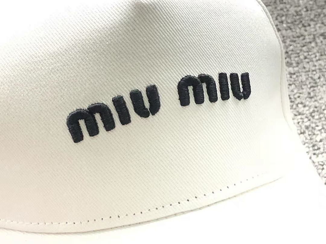 Miu Miu 78 M⭐U - Image 6