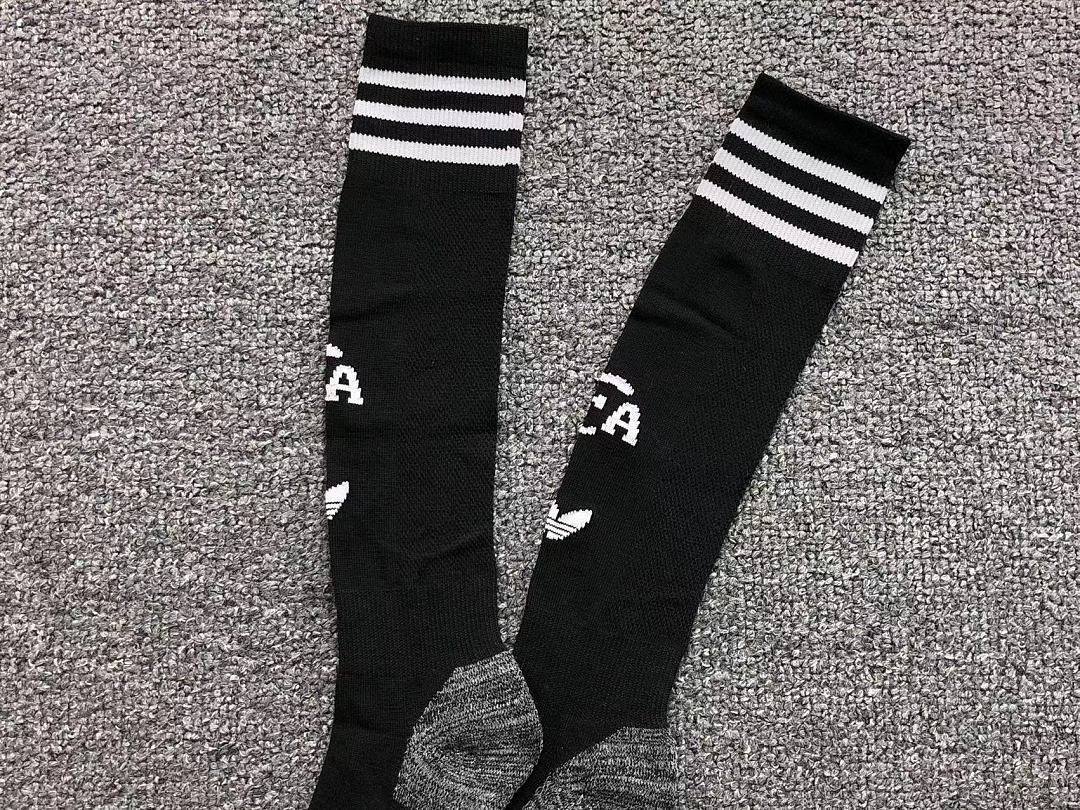 Chanel 39 FOOTBALL SOCKS - Image 4