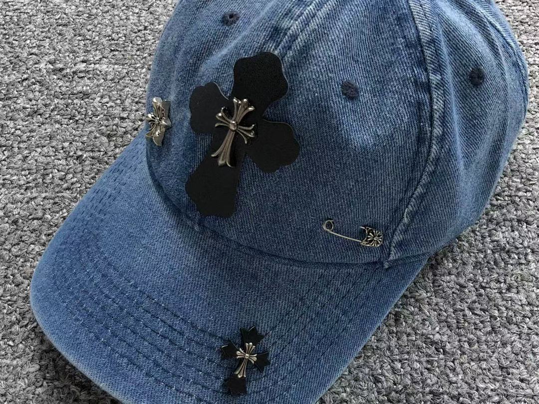 Comme des Garcons 75 C⭐⭐OME HE⭐⭐TS - Image 14