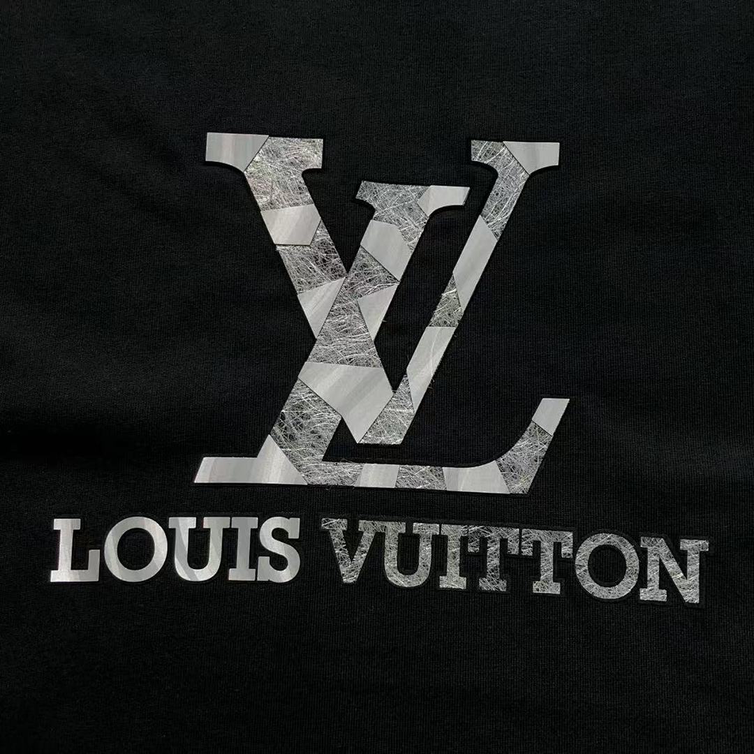 Louis Vuitton 118 L⭐ T-SHIRT 5232316147 (Im 170Cm 60Kg I Wear Size M In The Phot) - Image 13