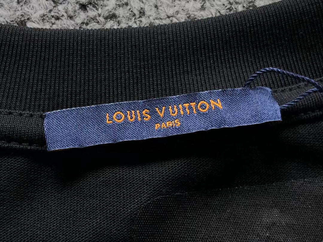 Louis Vuitton 139 L⭐ LONG SLEEVED 3207240721 (Im 170Cm 60Kg I Wear Size M In The Phot) - Image 21