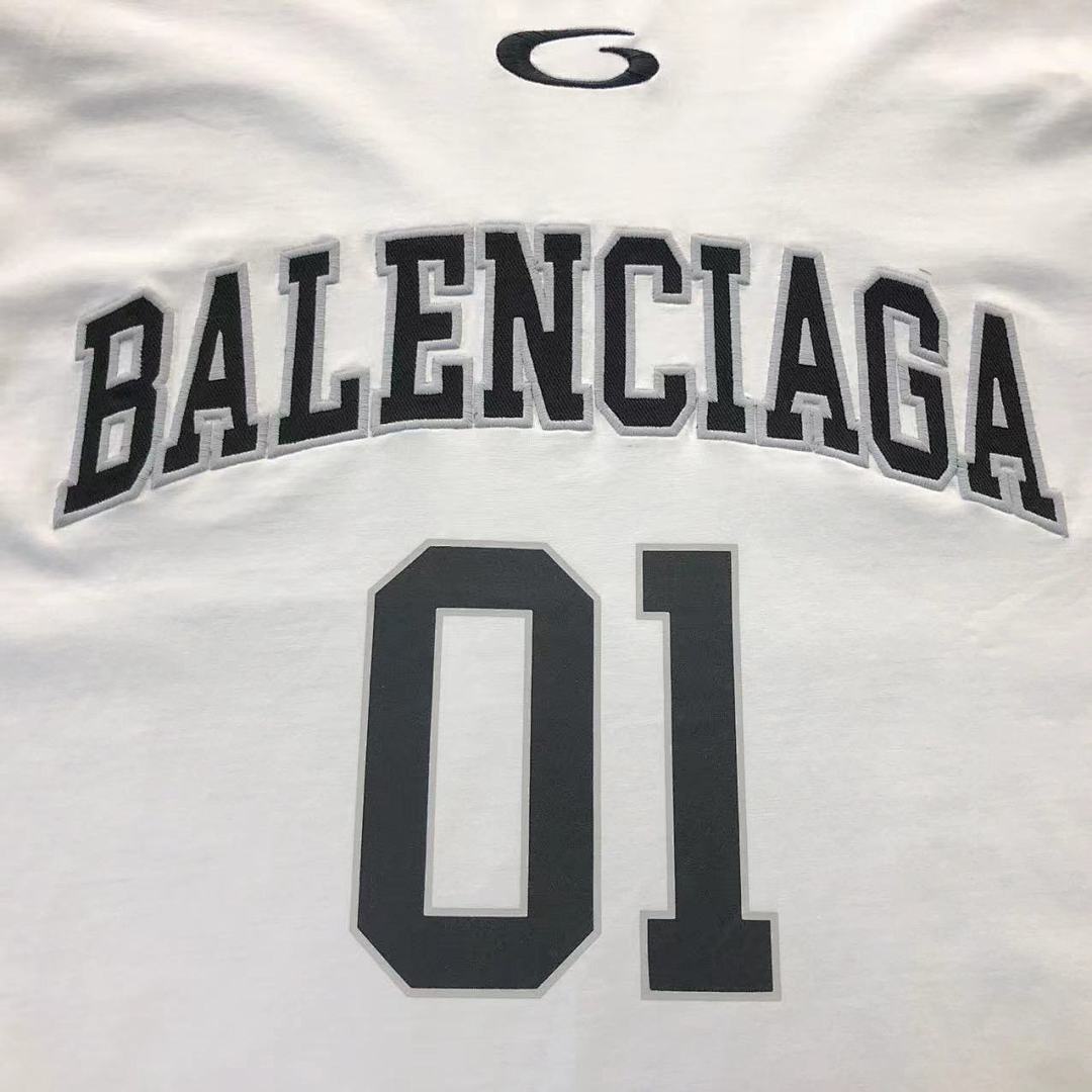 Balenciaga 178 B⭐L⭐⭐⭐IA⭐A LONG SLEEVED 411271121 (Im 170Cm 60Kg I Wear Size 2 In The Phot) - Image 15