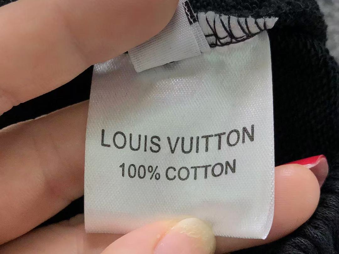 Louis Vuitton SHORTS 158 L⭐ T-SHIRT 2208020215 (Im 170Cm 60Kg I Wear Size S In The Phot) - Image 38