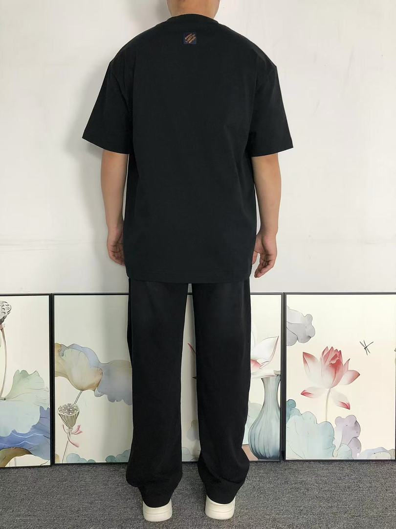 Louis Vuitton 115 L⭐ T-SHIRT 3205141221 (Im 170Cm 60Kg I Wear Size M In The Phot) - Image 4
