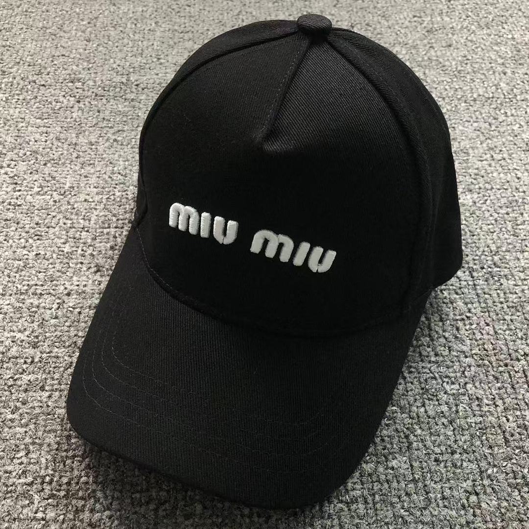 Miu Miu 88 M⭐U