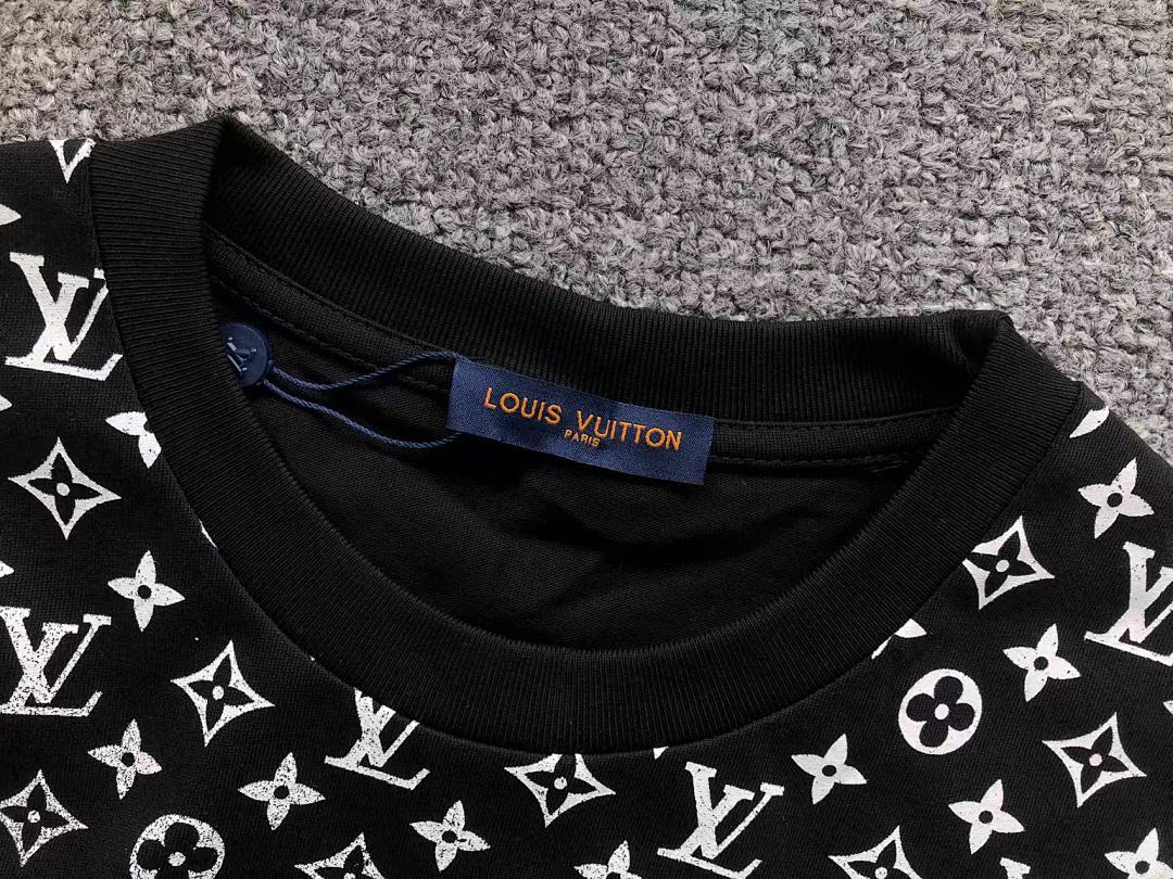 Louis Vuitton 108 L⭐ T-SHIRT 41061312126 (Im 170Cm 60Kg I Wear Size XS In The Phot) - Image 16