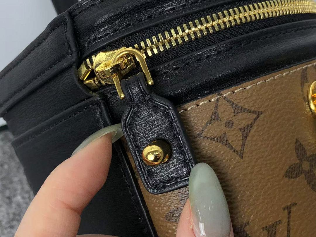 Louis Vuitton 468 L⭐ BAG 412166024 (Long 15CM* Wide 14CM* High 18CM) - Image 15