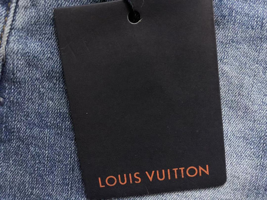 Louis Vuitton 189 L⭐ - Image 26