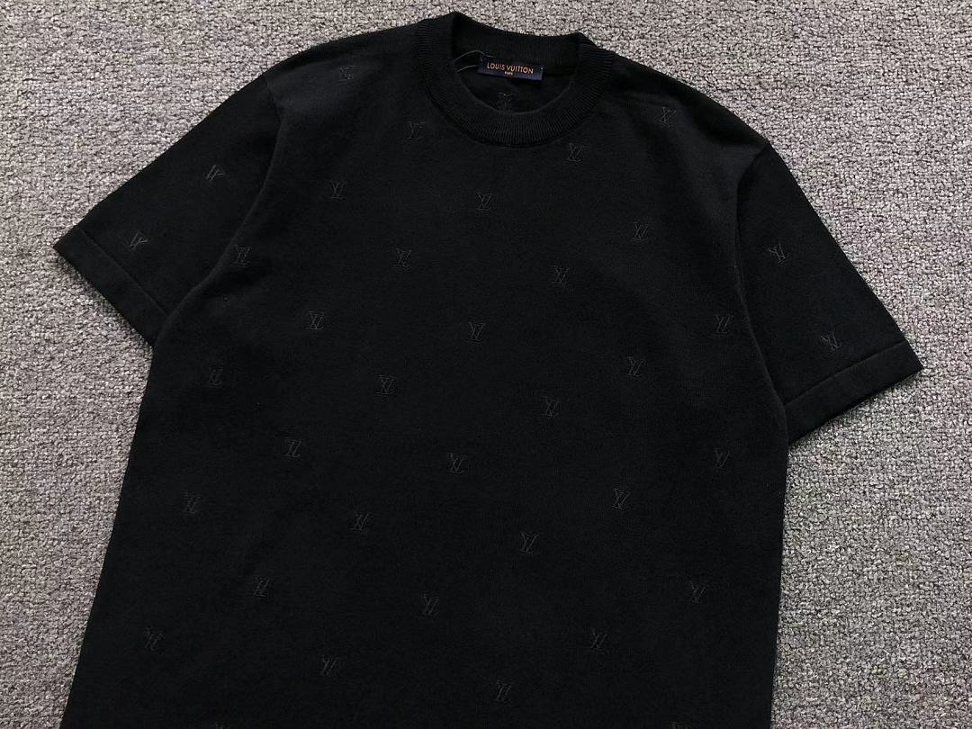 Louis Vuitton 195 L⭐ T-SHIRT 22060109125 (Im 170Cm 60Kg I Wear Size M In The Phot) - Image 7