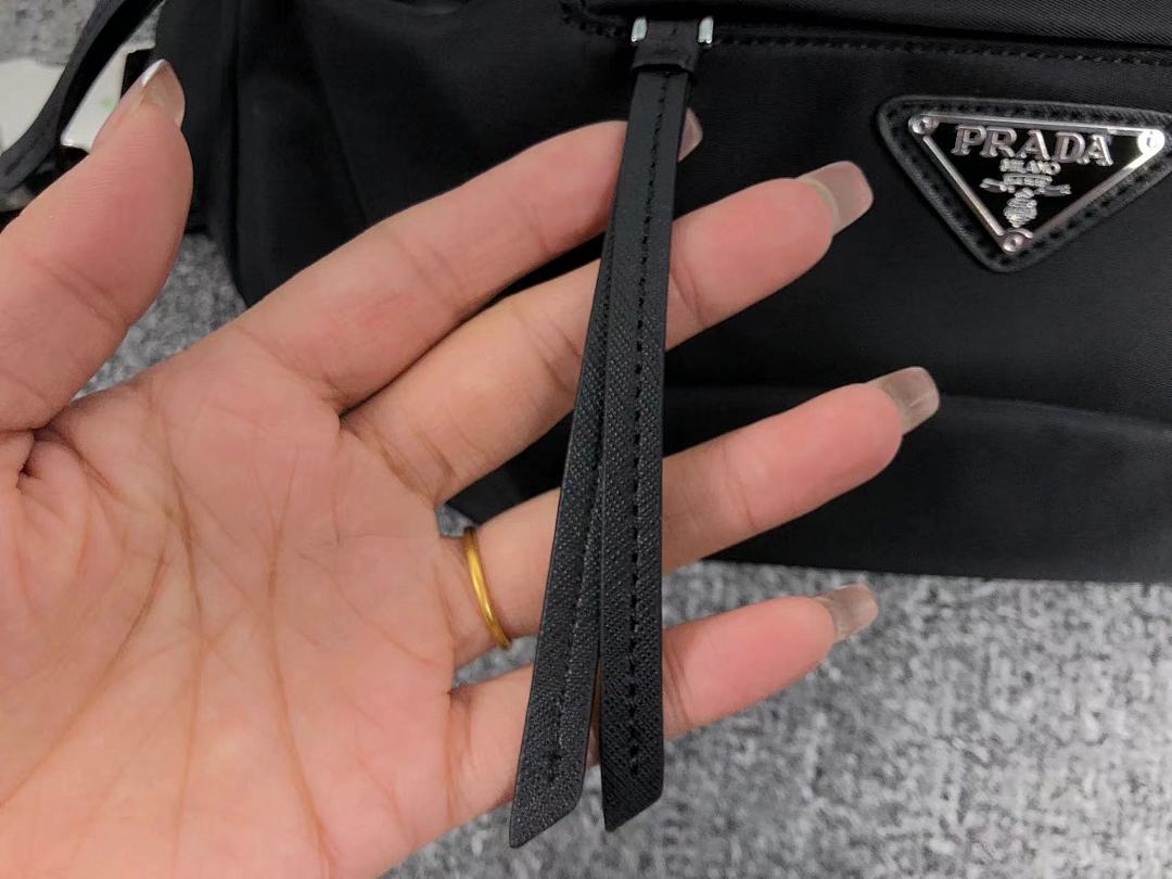 Prada 218 P⭐A⭐A BAG 411111075 (Long 41CM* Wide 10CM* High 19CM) - Image 11