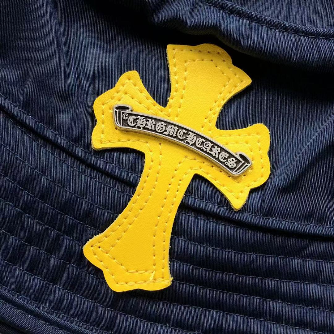 Comme des Garcons 75 C⭐⭐OME HE⭐⭐TS - Image 13