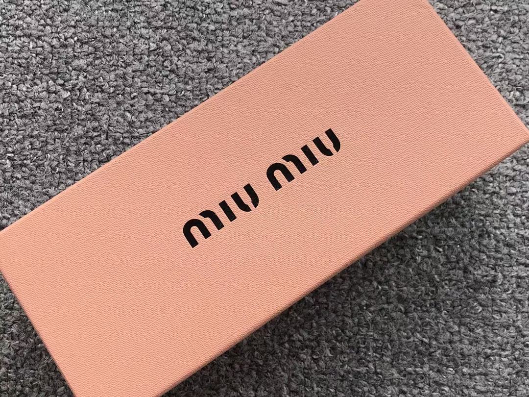 Miu Miu 78 M⭐U - Image 17