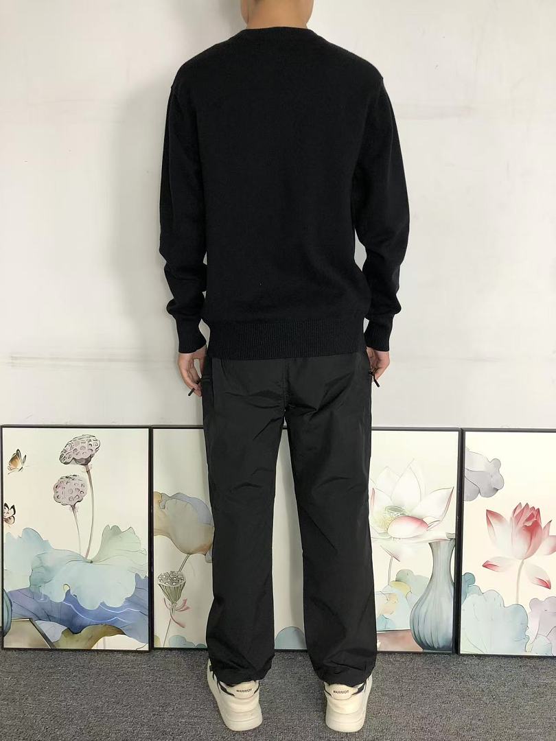 AMI 125 AMI SWEATER 1282631183 (Im 170Cm 60Kg I Wear Size S In The Phot) - Image 4