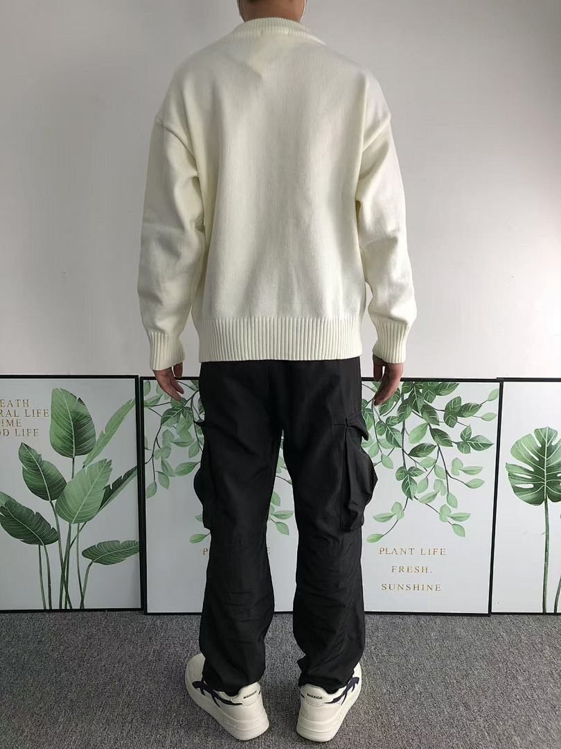 AMI 138 AMI SWEATER 112101117 (Im 170Cm 57Kg I Wear Size S In The Phot) - Image 4