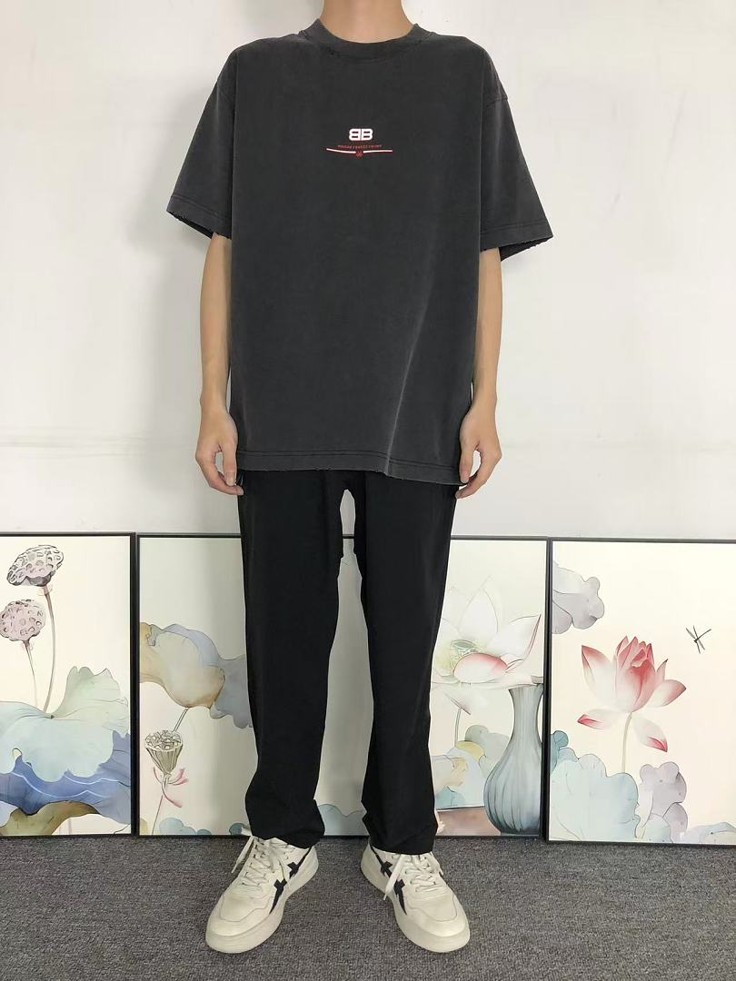 Balenciaga 128 B⭐L⭐⭐⭐IA⭐A T-SHIRT 3205061021 (Im 170Cm 60Kg I Wear Size L In The Phot) - Image 3