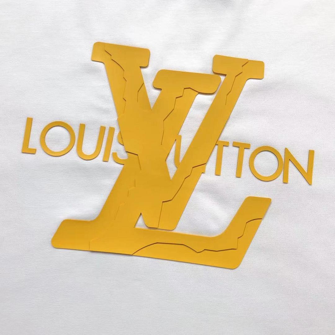 Louis Vuitton 125 L⭐ T-SHIRT 41112138821 (Im 170Cm 57Kg I Wear Size M In The Phot) - Image 15