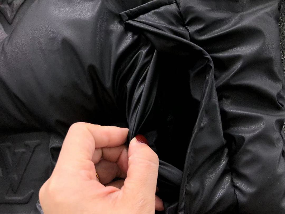 Louis Vuitton 618 L⭐ DOWN JACKETS 218130415 (Im 170Cm 60Kg I Wear Size 52 In The Phot) - Image 15