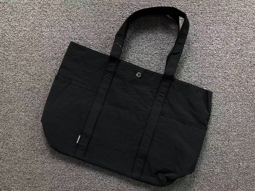 On Running 178 LULULEMON BAG 4207030777 Long 49CM* Wide 16CM* High - Image 6