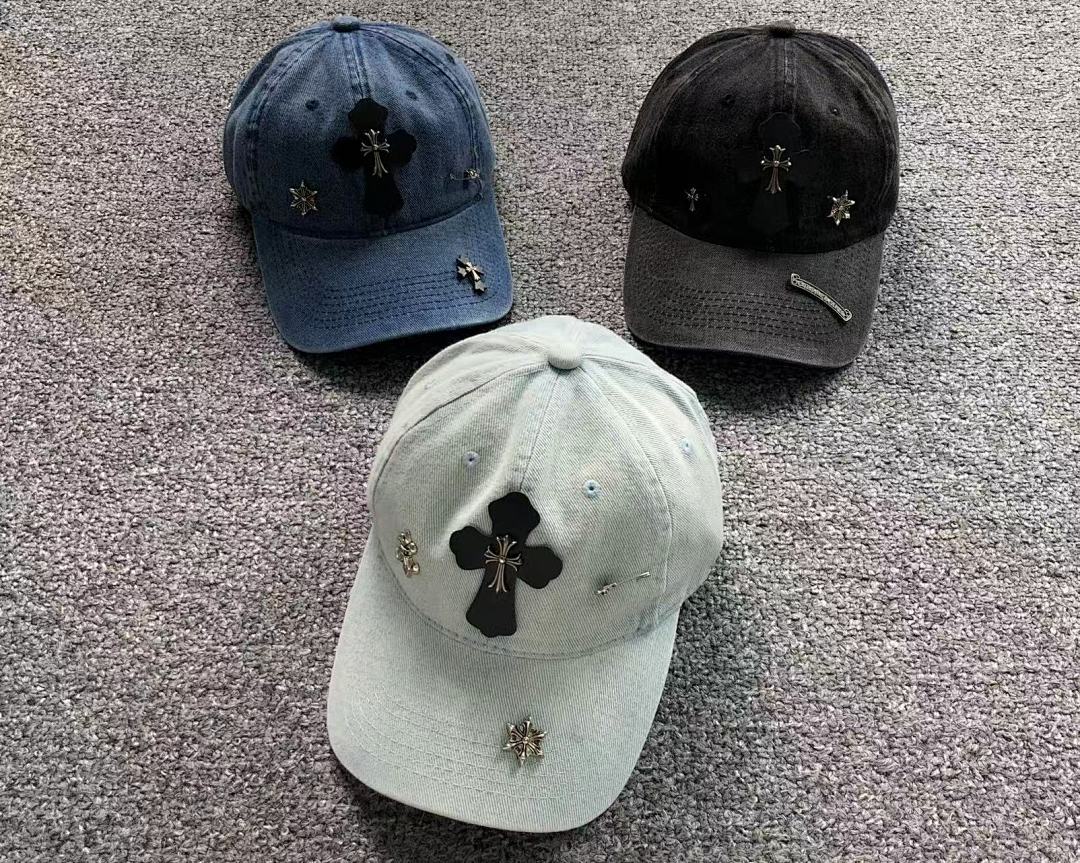 Comme des Garcons 75 C⭐⭐OME HE⭐⭐TS - Image 2