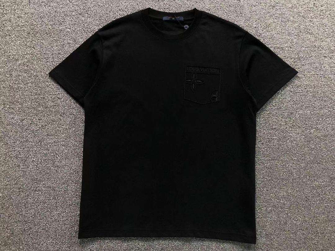 Louis Vuitton 125 L⭐ T-SHIRT 2208034015 (Im 170Cm 60Kg I Wear Size S In The Phot) - Image 9