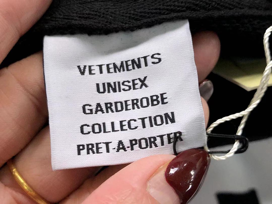 Vetements 158 VETEMENTS - Image 32