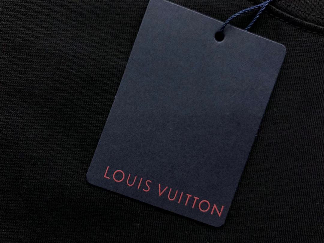 Louis Vuitton 108 L⭐ T-SHIRT 41072401133 (Im 170Cm 60Kg I Wear Size M In The Phot) - Image 21