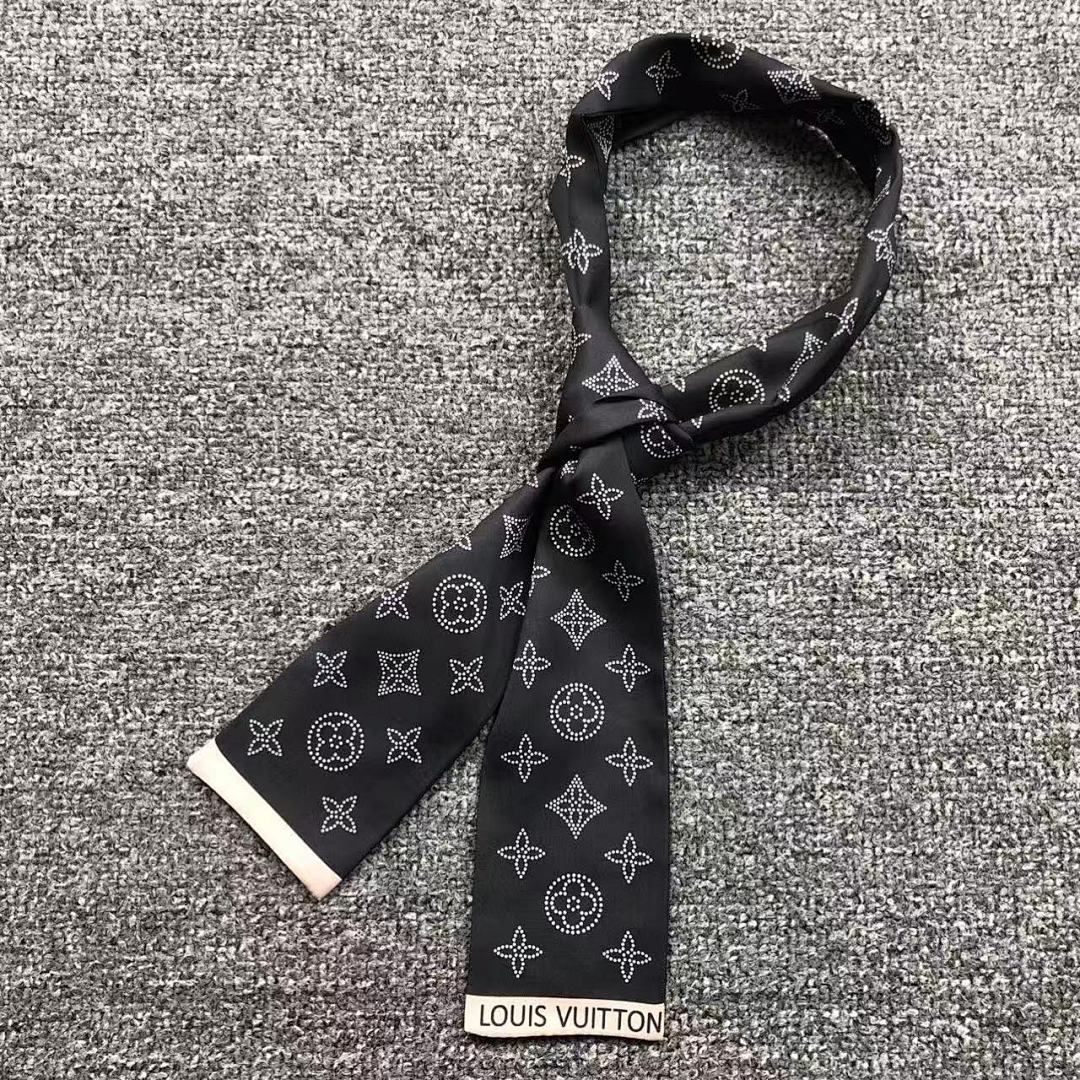 Louis Vuitton 68 L⭐ SCARF 5112803102 (Long 116CM* Wide 8CM*)