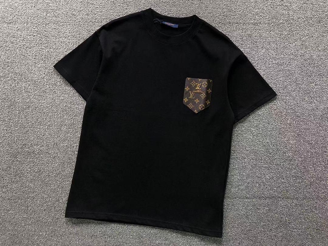 Louis Vuitton 148 L⭐ T-SHIRT 22051216001 (Im 170Cm 60Kg I Wear Size S In The Phot) - Image 10