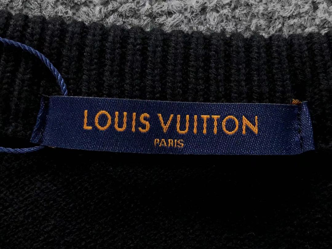 Louis Vuitton 215 L⭐ SWEATER 4112817156 (Im 170Cm 60Kg I Wear Size XS In The Phot) - Image 23
