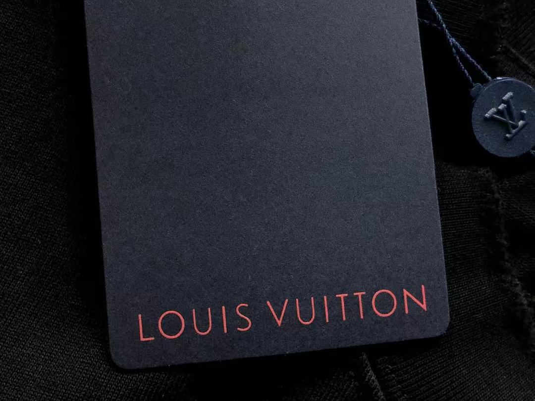 Louis Vuitton 128 L⭐ T-SHIRT 525290381 (Im 170Cm 60Kg I Wear Size S In The Phot) - Image 25