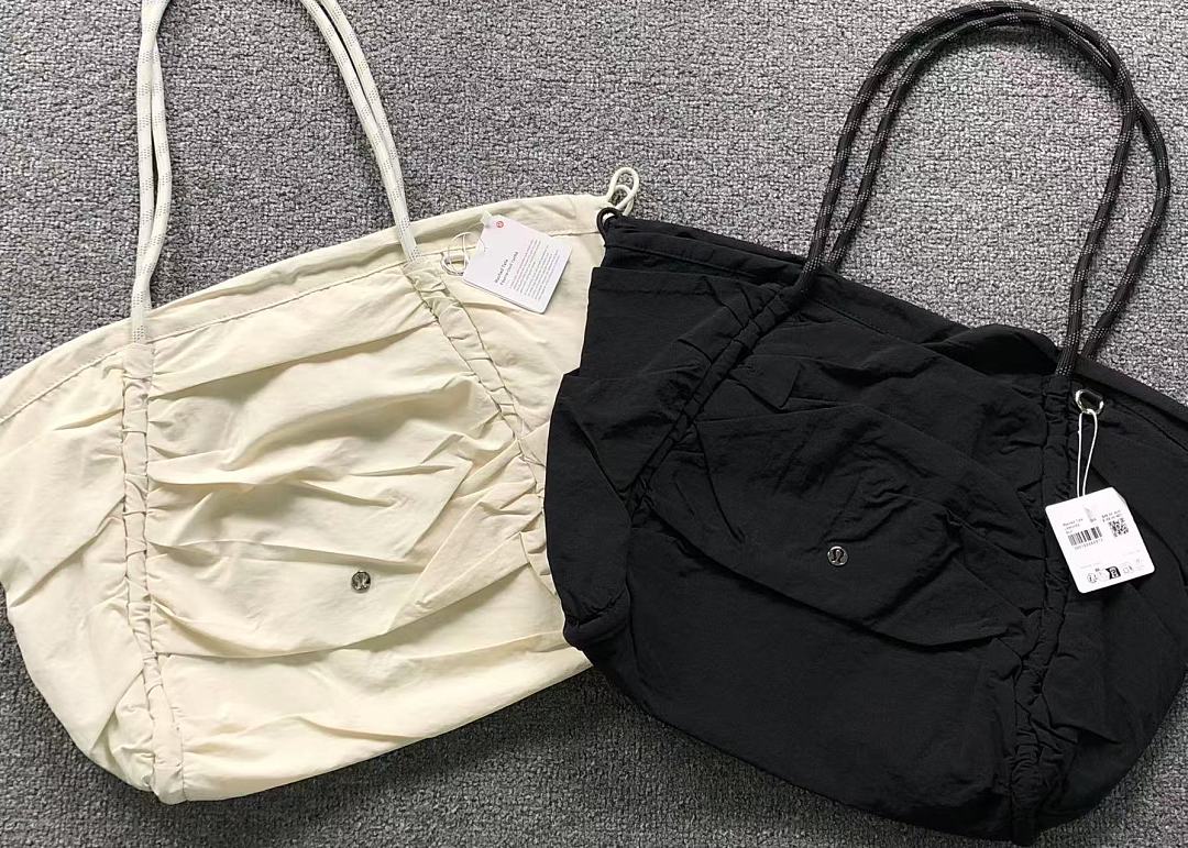 On Running 208 LULULEMON BAG 4208220275 (Long 50CM* High 37CM) - Image 3