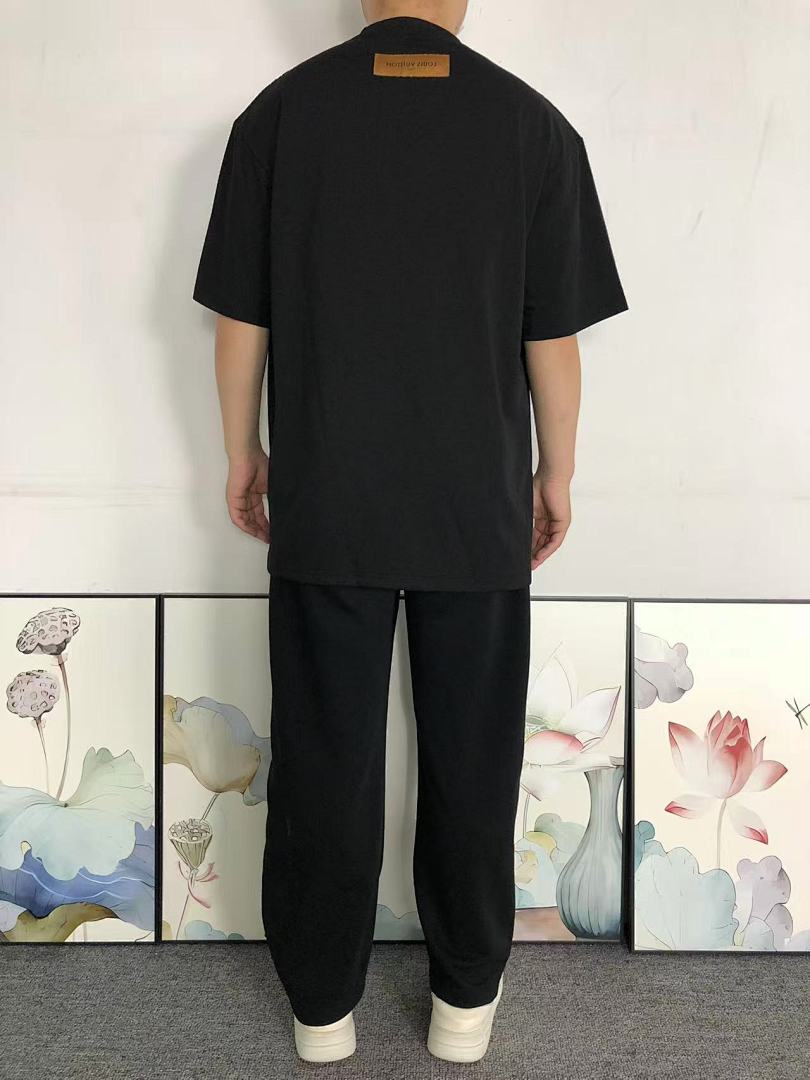 Louis Vuitton 118 L⭐ T-SHIRT 5240706147 (Im 170Cm 60Kg I Wear Size L In The Phot) - Image 4