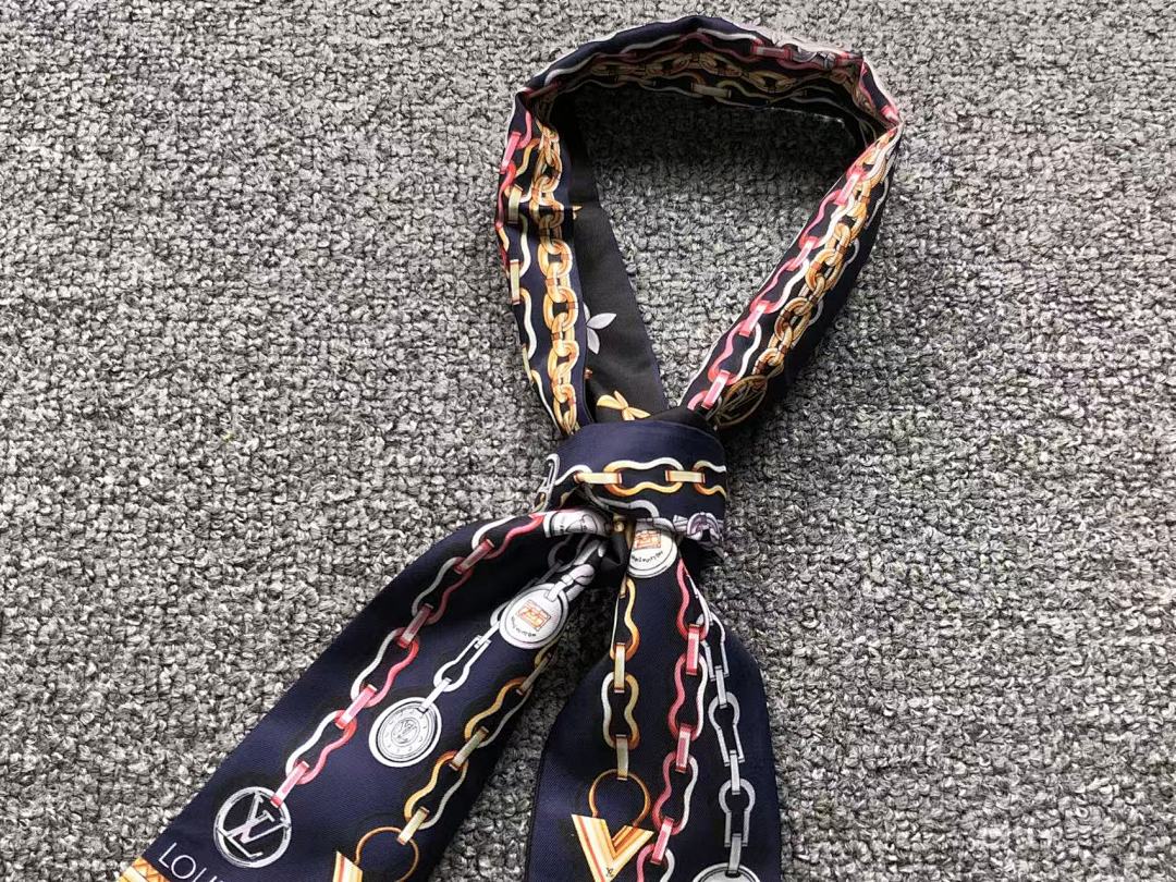 Louis Vuitton 68 L⭐ SCARF 590532102 (Long 120CM* Wide 8CM*) - Image 4