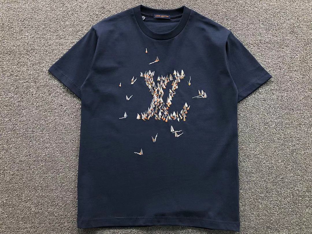 Louis Vuitton 125 L⭐ T-SHIRT 582603126 (Im 170Cm 60Kg I Wear Size XS In The Phot) - Image 5