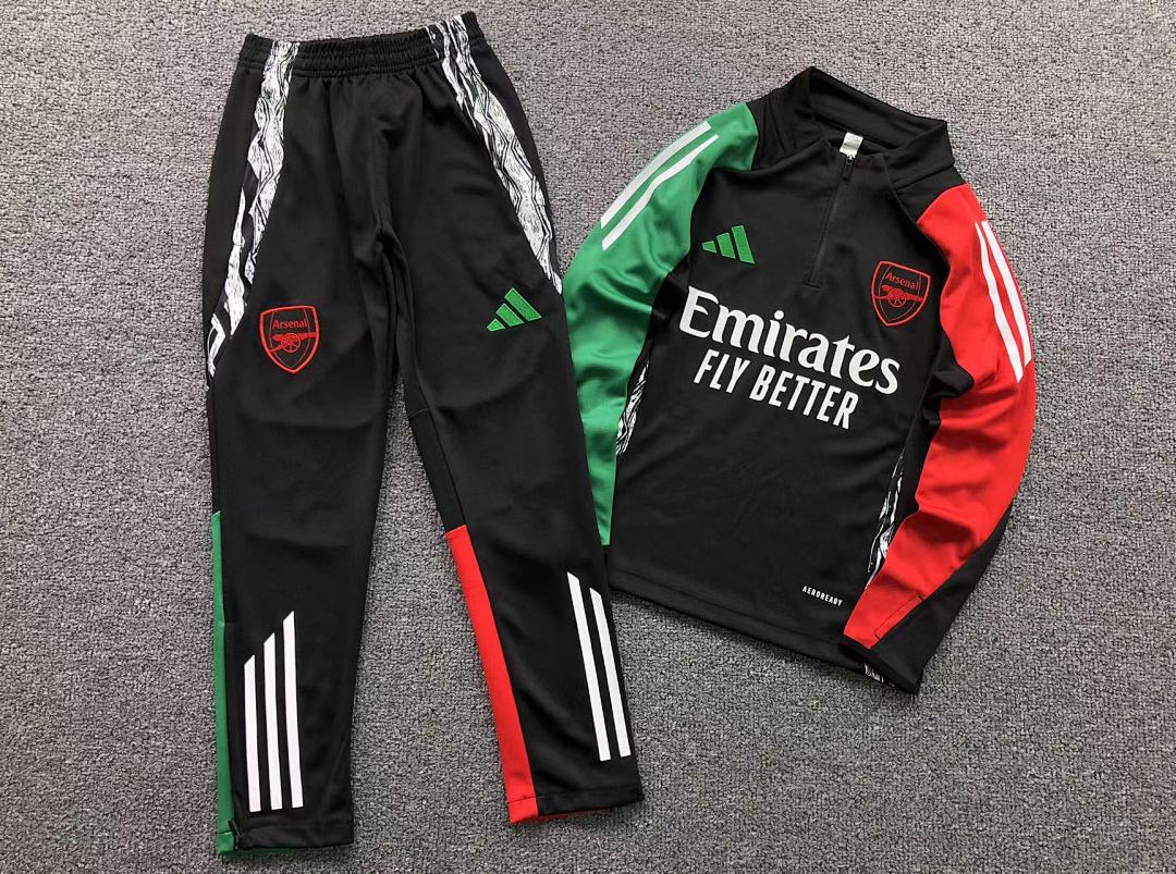 Chanel 135 FOOTBALL LONG SLEEVED TROUSERS - Image 4