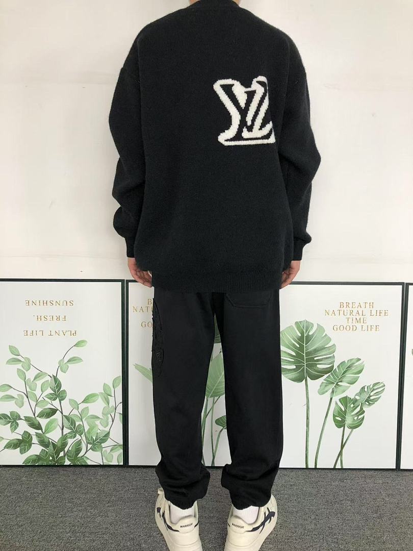 Louis Vuitton 135 L⭐ SWEATER 503270383 (Im 170Cm 60Kg I Wear Size XL In The Phot) - Image 4