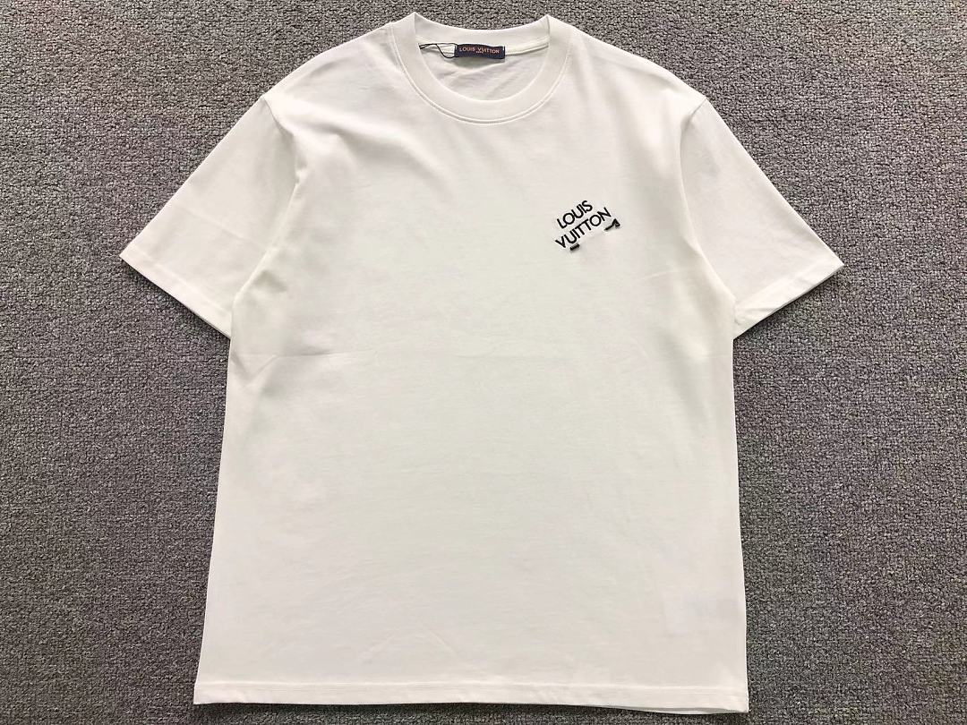 Louis Vuitton 108 L⭐ T-SHIRT 5241410147 (Im 170Cm 60Kg I Wear Size M In The Phot) - Image 7