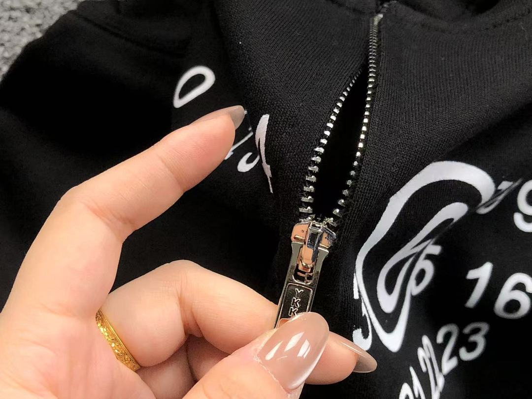 On Running 138 MAISON MARGIELA HOODIE 58261586 (Im 170Cm 60Kg I Wear Size 46 In The Phot) - Image 21