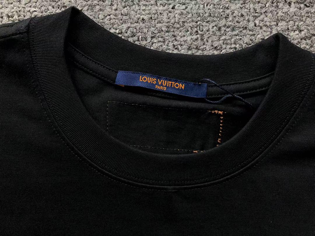 Louis Vuitton 125 L⭐ T-SHIRT 4111201821 (Im 170Cm 57Kg I Wear Size XS In The Phot) - Image 16