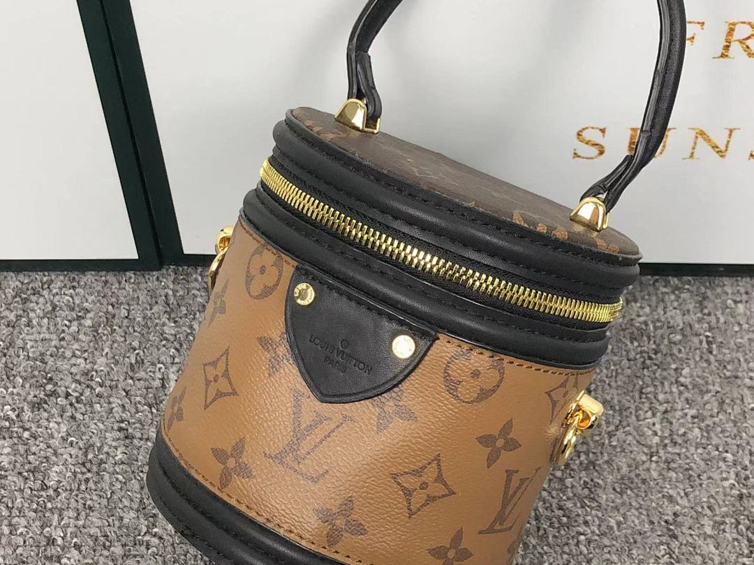 Louis Vuitton 438 L⭐ BAG 412166124 (Long 13CM* Wide High 14CM) - Image 3