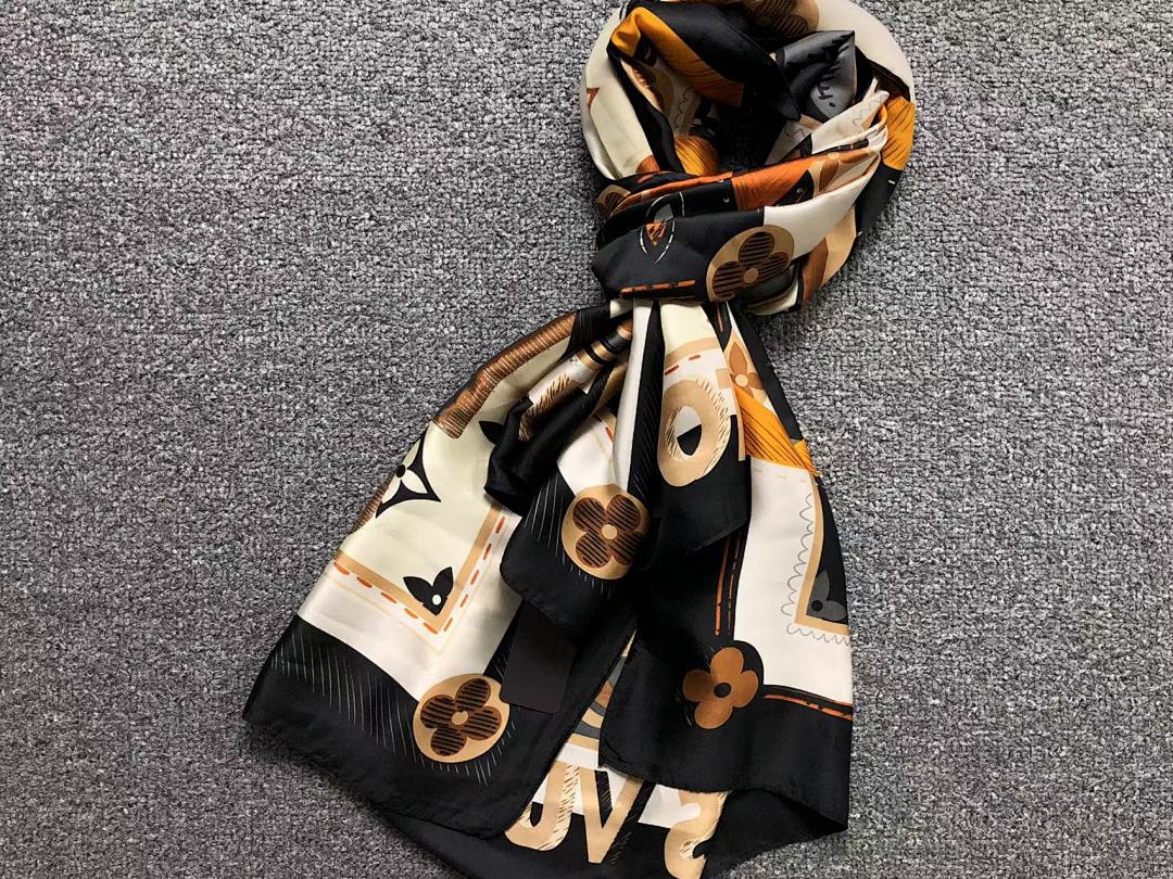 Louis Vuitton 68 L⭐ SCARF 2203171276 (Long 180CM* Wide 90CM*) - Image 5