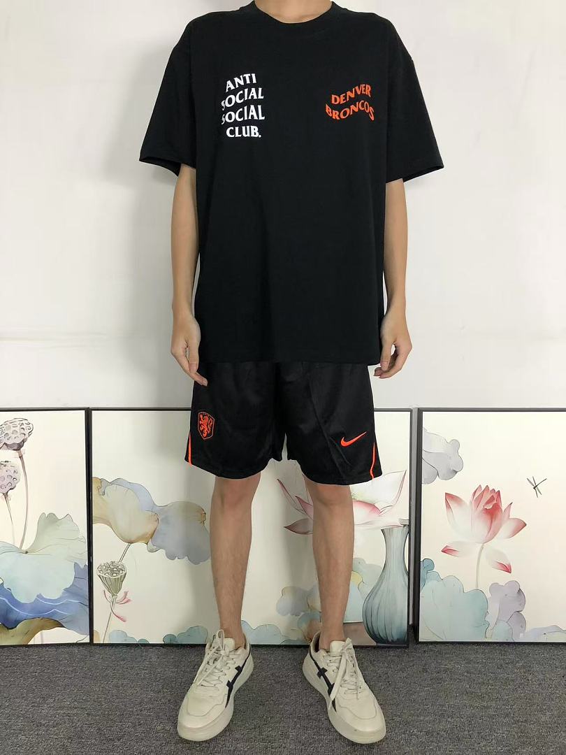 Christian Louboutin 88 ANTI SOCIAL CLUB T-SHIRT 126211702 (Im 170Cm 60Kg I Wear Size L In The Phot) - Image 3
